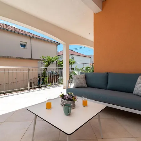 Apartment Apartment Amore Trogir