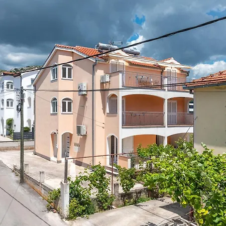 Apartament Apartment Amore